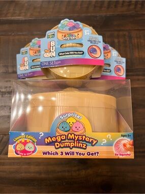 Mystery Bun Bundle Squishy
